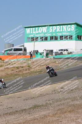 media/Apr-20-2025-AHRMA (Sun) [[393a79c373]]/Race/Group 11 early race/Turn 4b/